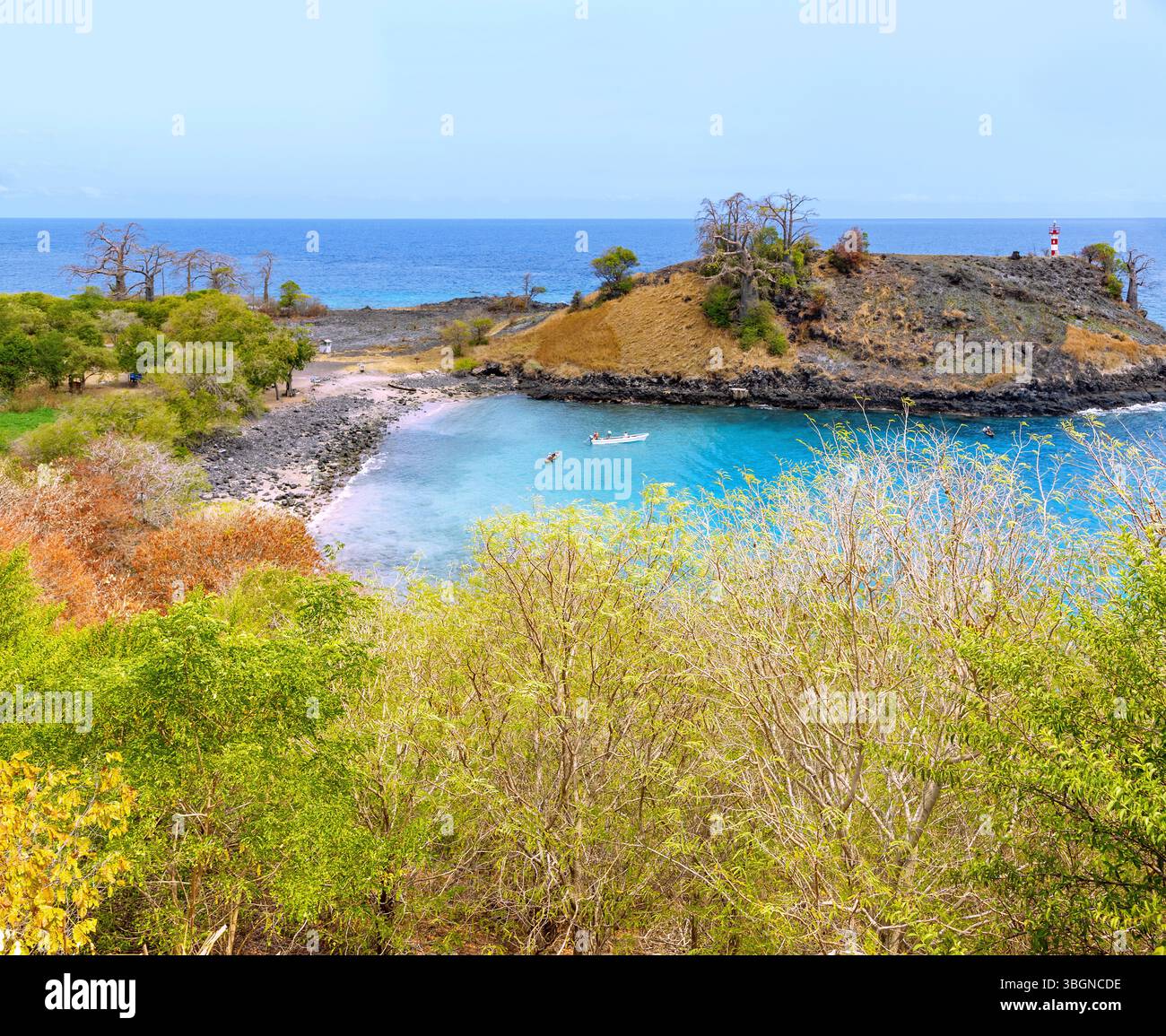 Lagoa Azul avec baobabs sur la côte nord de l'île de Sao Tomé en Afrique de l'Ouest Banque D'Images