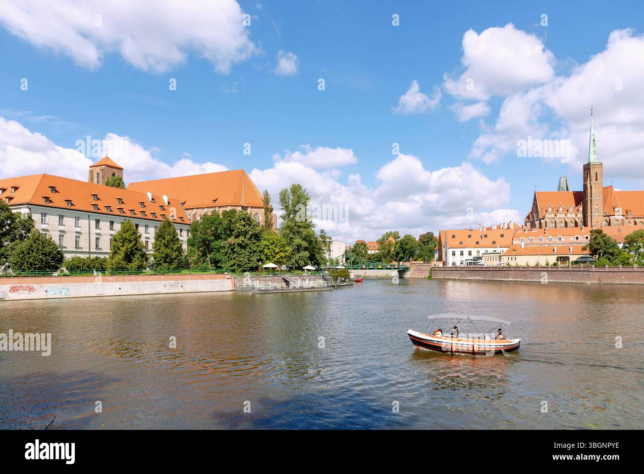 Île de sable (Wyspa Piasek) avec la bibliothèque universitaire (Biblioteka Uniwersytecka) et l'église de Marie sur le sable (Kosciol Najswietszej Marii Panny na Piasku) et l'île Cathédrale (Ostrow Tumski) avec l'église Sainte-Croix et Bartholomée (Kolegiata pw Swietego Krzyza i Swietego Bartlomieja) Banque D'Images