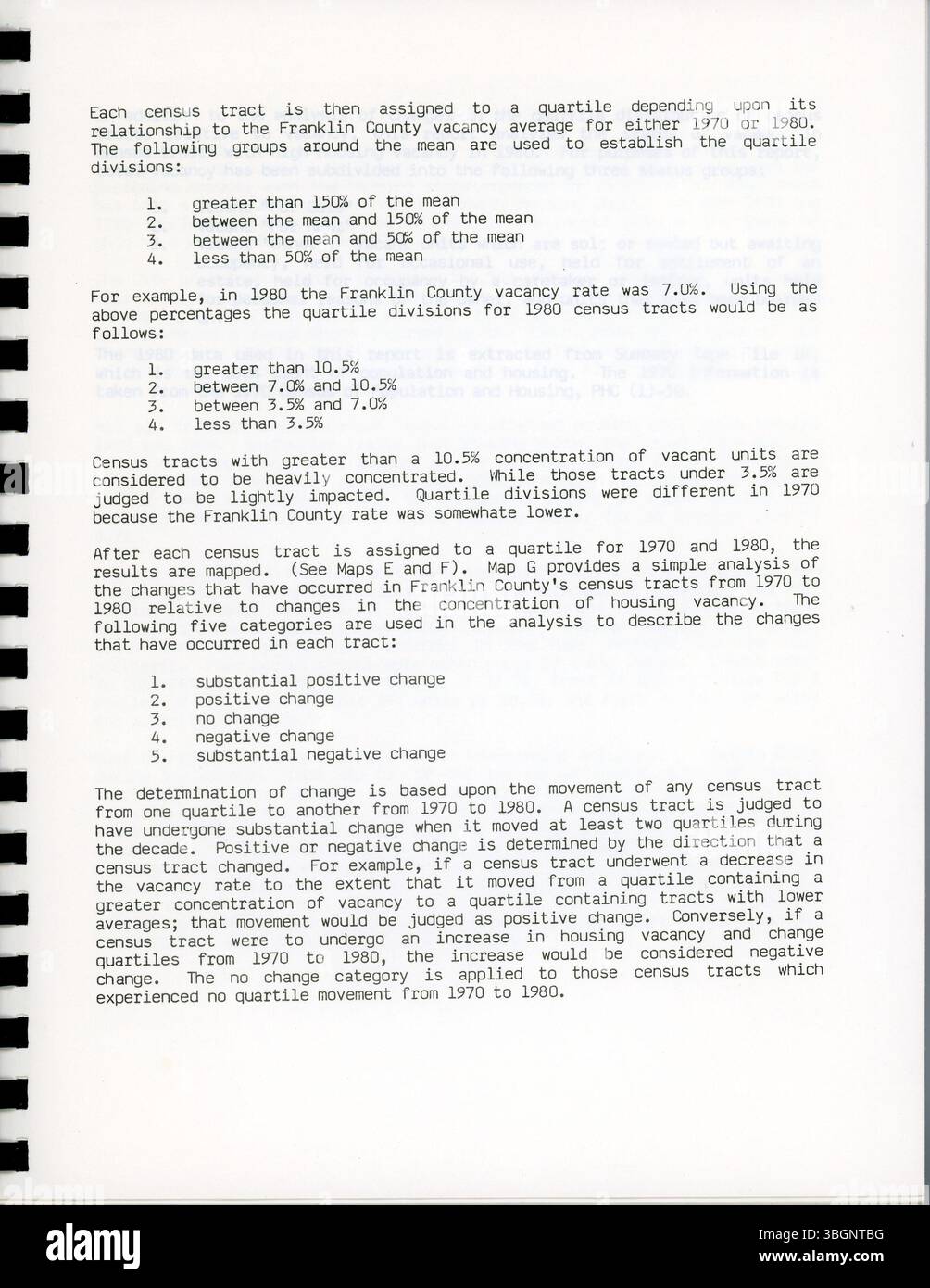 Le rapport de 1984 étudie l'évolution des structures de logement et d'inoccupation dans le comté de Franklin et Columbus, en se fondant sur les données des recensements de 1970 et de 1980, et met en évidence les tendances démographiques et la disponibilité de logements. Banque D'Images