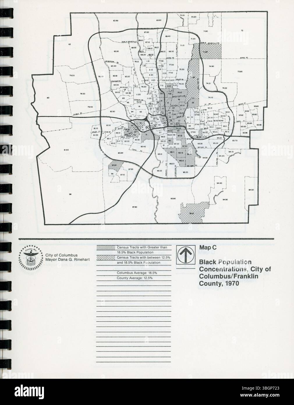 Ce rapport, publié en 1984, étudie les changements dans les caractéristiques du recensement de la population noire dans le centre de l'Ohio. Il compare les données des recensements de 1970 et de 1980 pour explorer les transitions démographiques et les tendances du développement urbain au cours des années 1970 et au début des années 1980 Banque D'Images