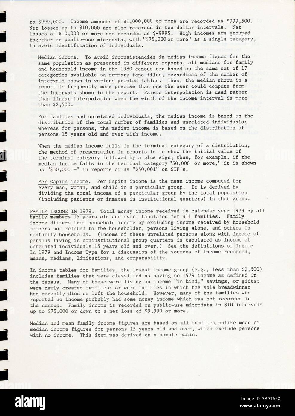 Le présent rapport du recensement de 1980 tiré du fichier 3A sur les bandes sommaires comprend des données-échantillons sur les unités de logement, les ménages et la population, offrant des estimations du revenu et des données démographiques pour diverses unités géographiques. Les données sont basées sur une méthode d'échantillonnage 1 sur 6 pour la plupart des régions. Banque D'Images
