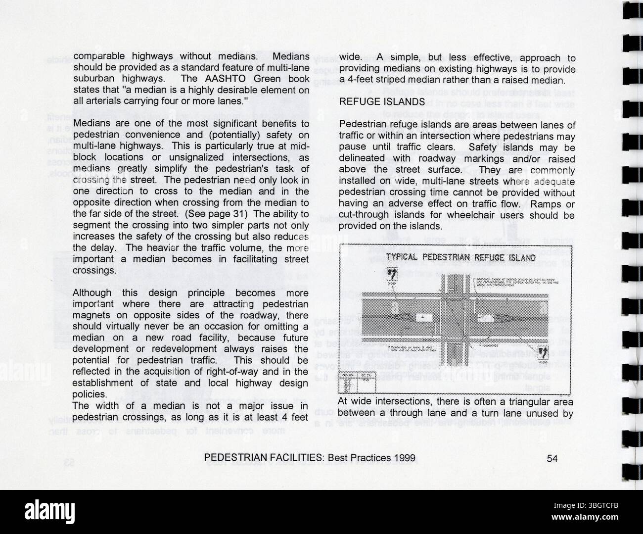 Le guide 1999 installations piétonnes : meilleures pratiques offre aux collectivités locales des recommandations pratiques pour améliorer les programmes de piétons, en s'inspirant des pratiques réussies pour remédier aux lacunes de l'infrastructure et améliorer la sécurité globale des piétons. Banque D'Images