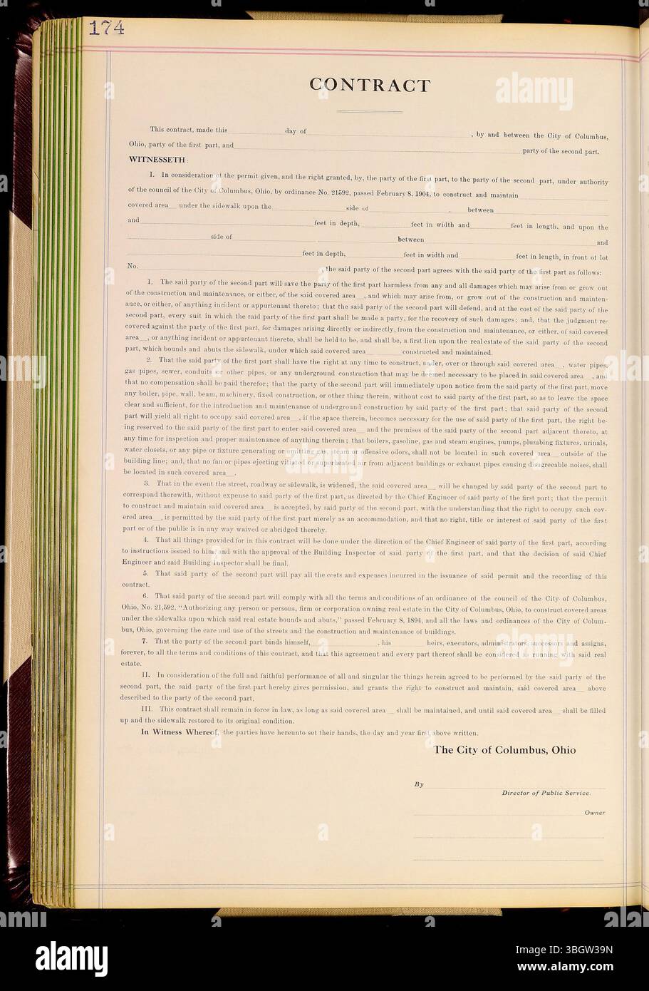 Le Franklin County Miscellaneous Record Book volume 10, couvrant de 1914 à 1947, comprend les contrats officiels enregistrés par le bureau du Recorder du comté de Franklin au cours de cette période. Banque D'Images