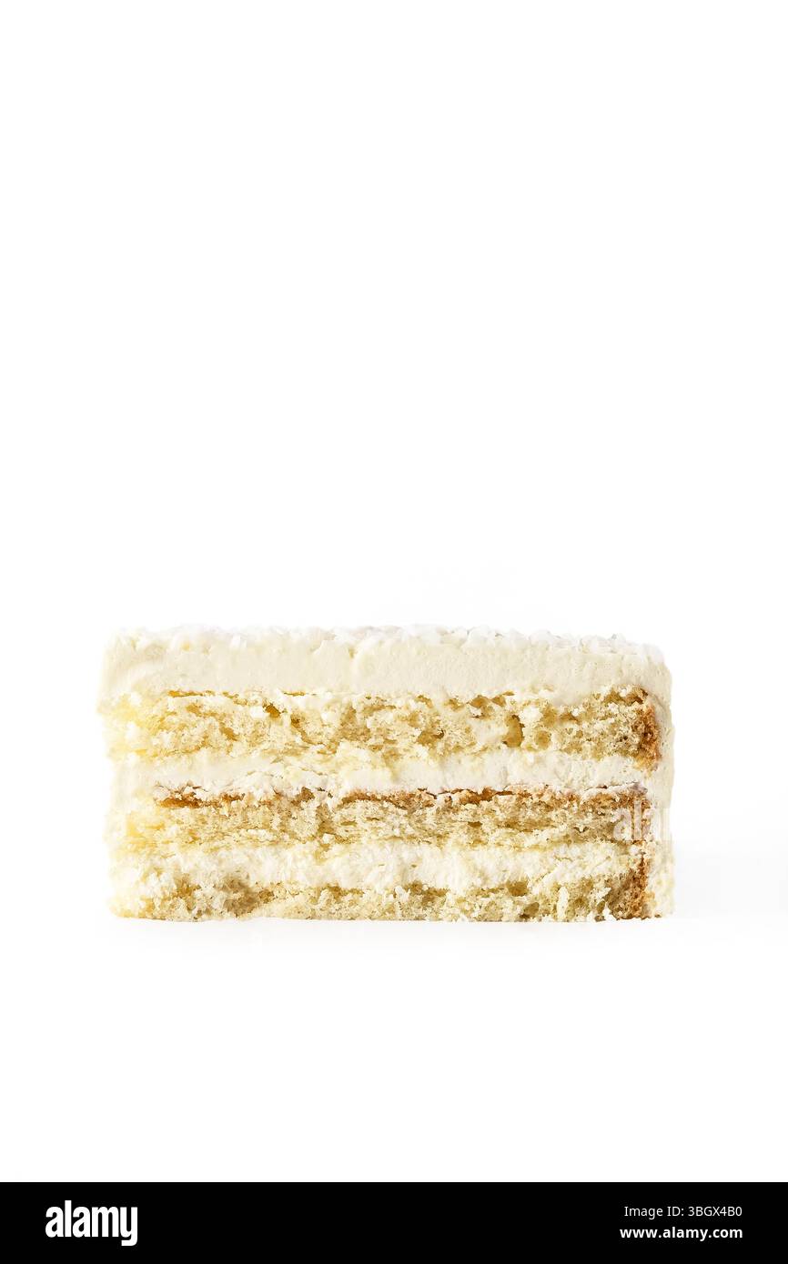 Une délicieuse tranche de gâteau à couches de crème blanche qui est vraiment irrésistible et appétissant Banque D'Images