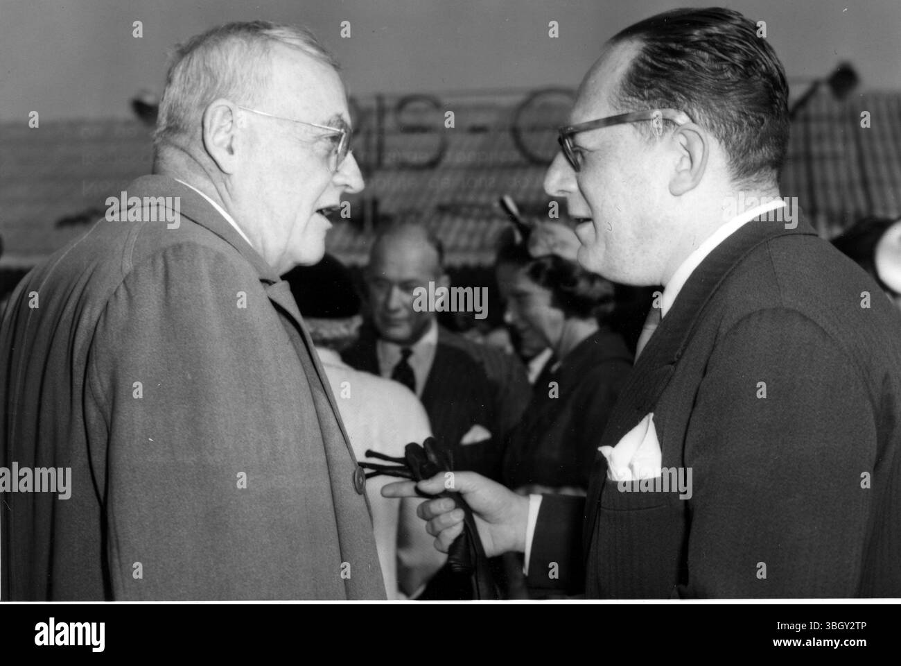 Maurice Schuman John Foster Dulles 22 avril 1953 Banque D'Images