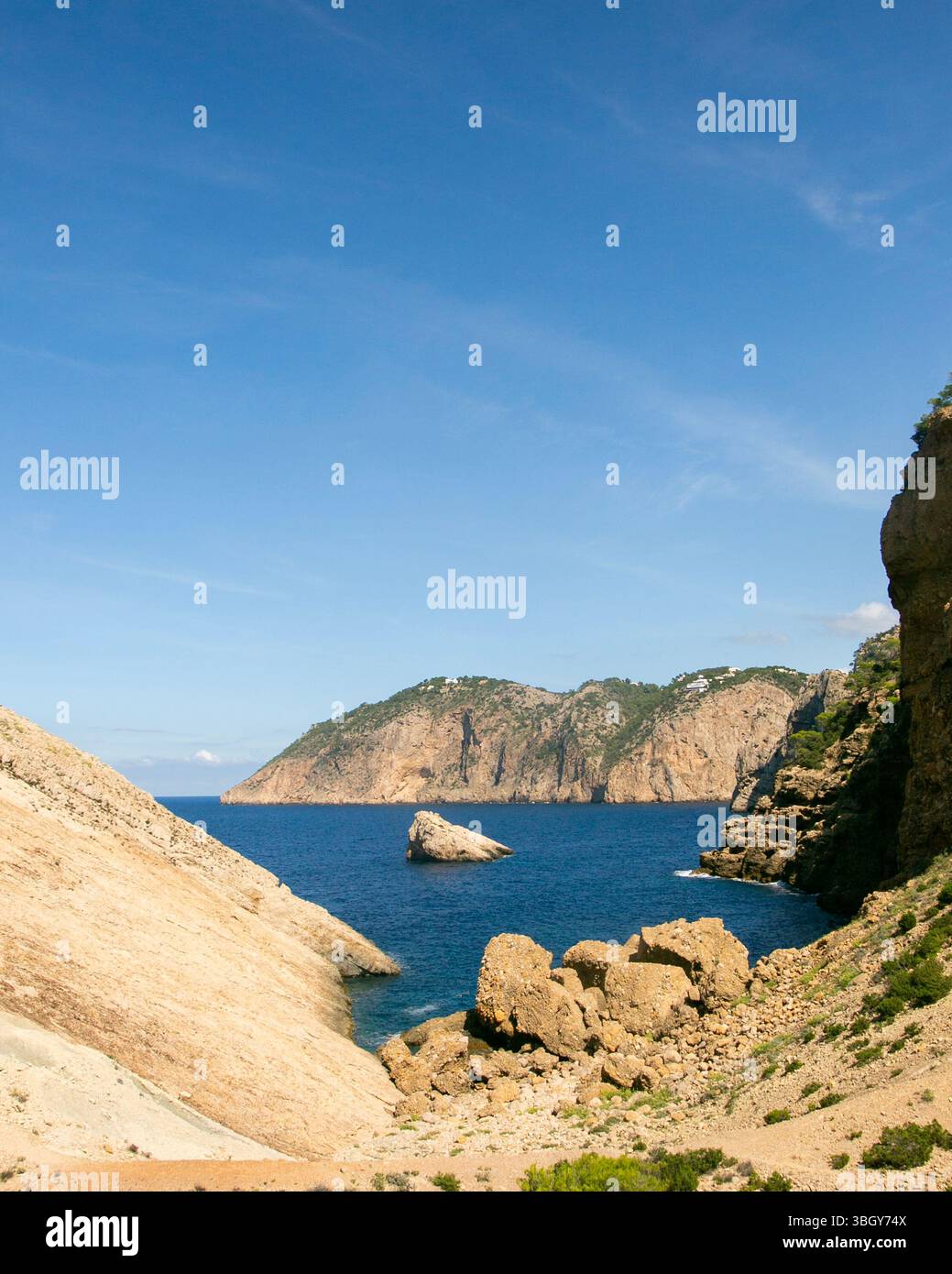Belle plage sauvage d'es Portitxol sur l'île d'Ibiza Banque D'Images