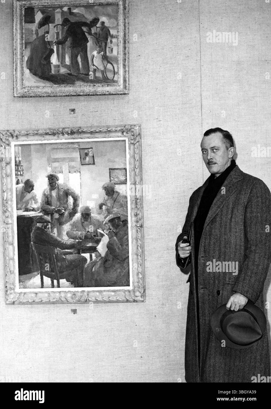 Un artiste américain expose à l'exposition de Superintendent à Paris. Roderick F. Mead, l'un des quatre Américains emprisonnés à Majorque pour une attaque présumée contre un policier espagnol, l'un des artistes les plus en vue exposant à l'exposition du surintendant au Parc des expositions de Paris. 30 octobre 1935 Banque D'Images