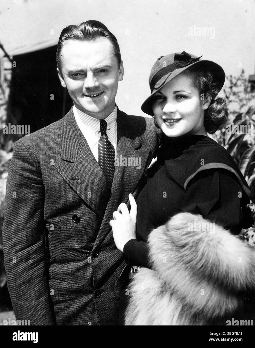 William Cagney, star de cinéma, et Patricia 'Boots' Mallory, actrice de cinéma, se sont mariés à Tia Juana. 27 septembre 1933 Banque D'Images