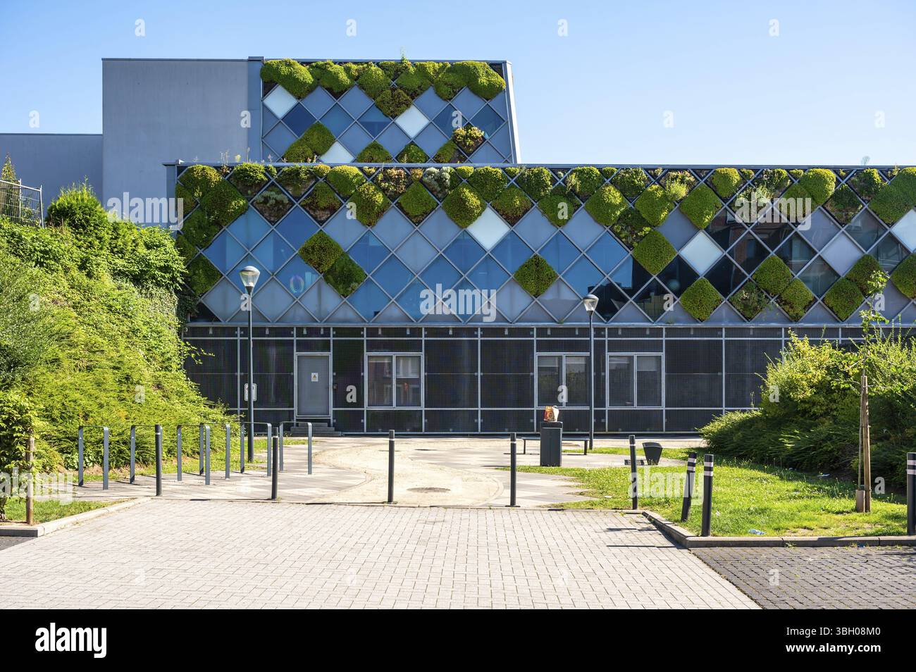 Liège, Belgique, 11 août 2024 - le CPAS Herstal institution gouvernementale de protection sociale, Europe Banque D'Images