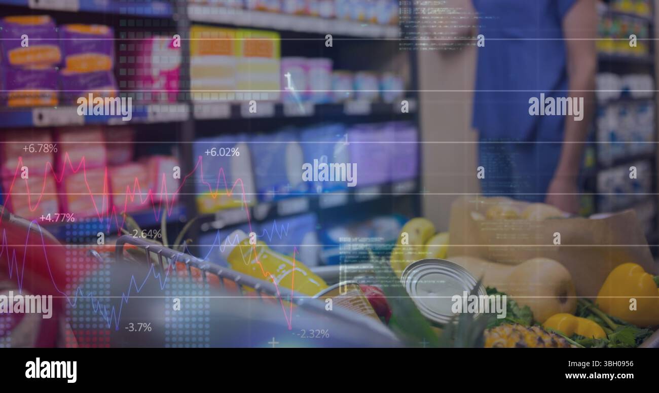 Image du traitement des données financières sur divers hommes travaillant dans l'entrepôt Banque D'Images