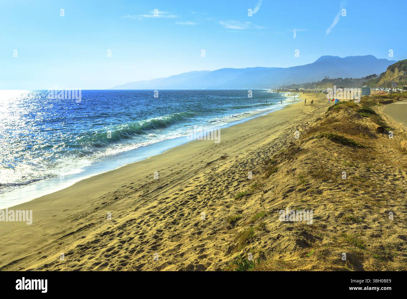 Plage d'état de point Dume sur Malibu dans la côte du Pacifique, Océan Pacifique en CA, United States. La côte ouest de la Californie. Ciel bleu, saison d'été en plein soleil. Cop Banque D'Images
