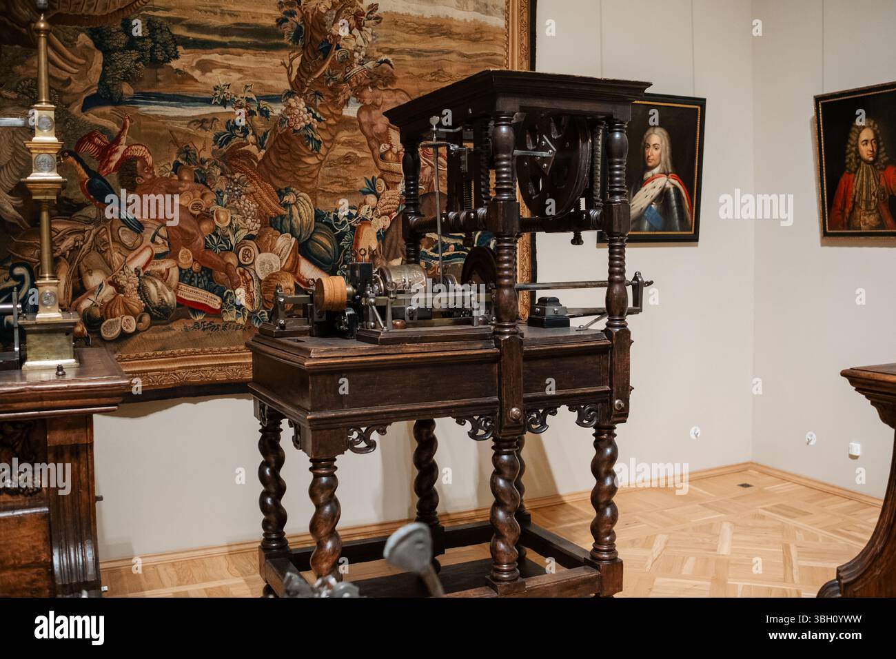 Le mécanisme exposé dans un musée d'art historique met en valeur l'artisanat complexe et le design du passé Banque D'Images