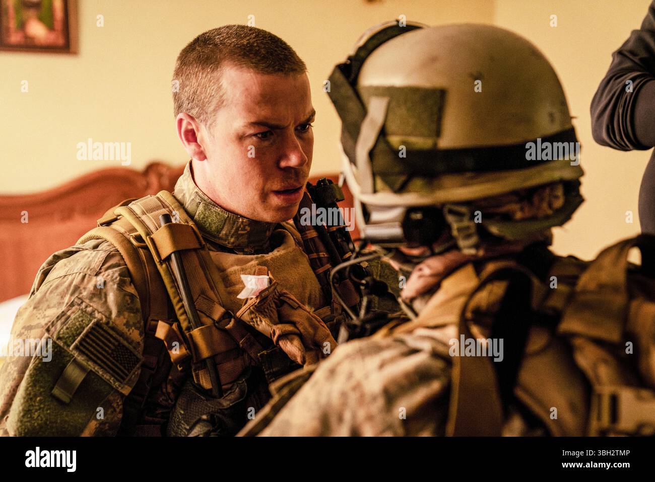 Warfare (2025) réalisé par Ray Mendoza et Alex Garland avec Will Poulter dans le rôle d'Erik. Basé sur les expériences réelles de Mendoza en tant que SEAL de l’US Navy, le film plonge les spectateurs dans le chaos d’une mission de 2006 à Ramadi, en Irak, alors qu’un peloton de SEAL fait face à une nuit douloureuse de violence, de camaraderie et de perte. Publicité toujours À USAGE ÉDITORIAL EXCLUSIF. Crédit : BFA / A24 Banque D'Images