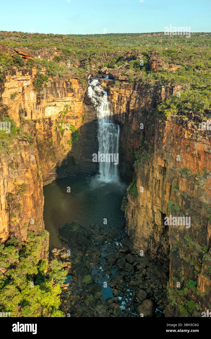Vue aérienne des chutes Donkin sur le plateau Mitchell en Australie occidentale. Banque D'Images