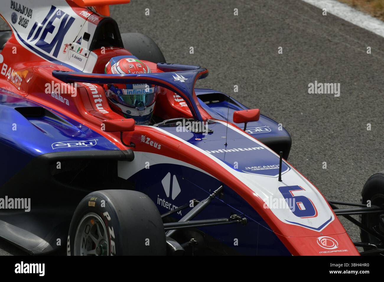 Santiago Ramos est un pilote automobile mexicain qui participe au Championnat FIA de formule 3 Banque D'Images