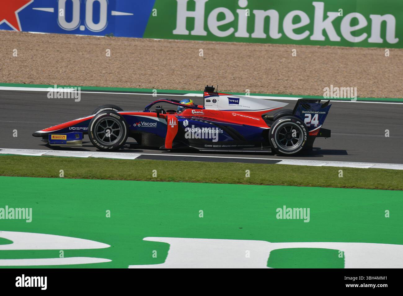 Le pilote néerlandais Bent Viscaal, Trident, Dallara F2, en action lors de la 4ème manche du Championnat FIA de formule 2 2021 à Silverstone. Banque D'Images