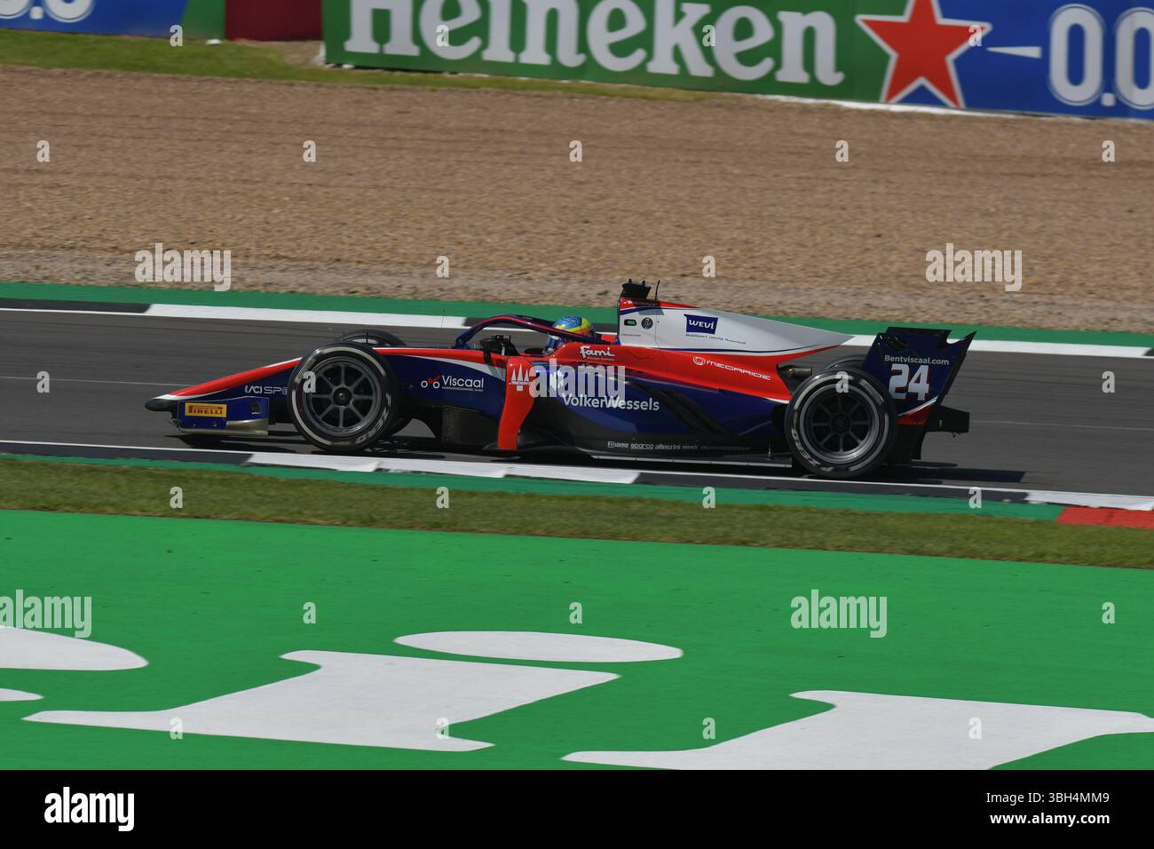 Le pilote néerlandais Bent Viscaal, Trident, Dallara F2, en action lors de la 4ème manche du Championnat FIA de formule 2 2021 à Silverstone. Banque D'Images