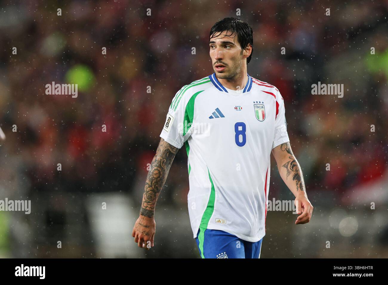Oslo, Pologne. 06 juin 2025. Sandro TONALi, de l'Italie, vu lors du match de football des qualifications de la Coupe du monde d'Europe 2026 entre la Norvège et l'Italie au stade Ullevaal (Oslo). Score final ; Norvège 3 :0 Italie. Crédit : SOPA images Limited/Alamy Live News Banque D'Images