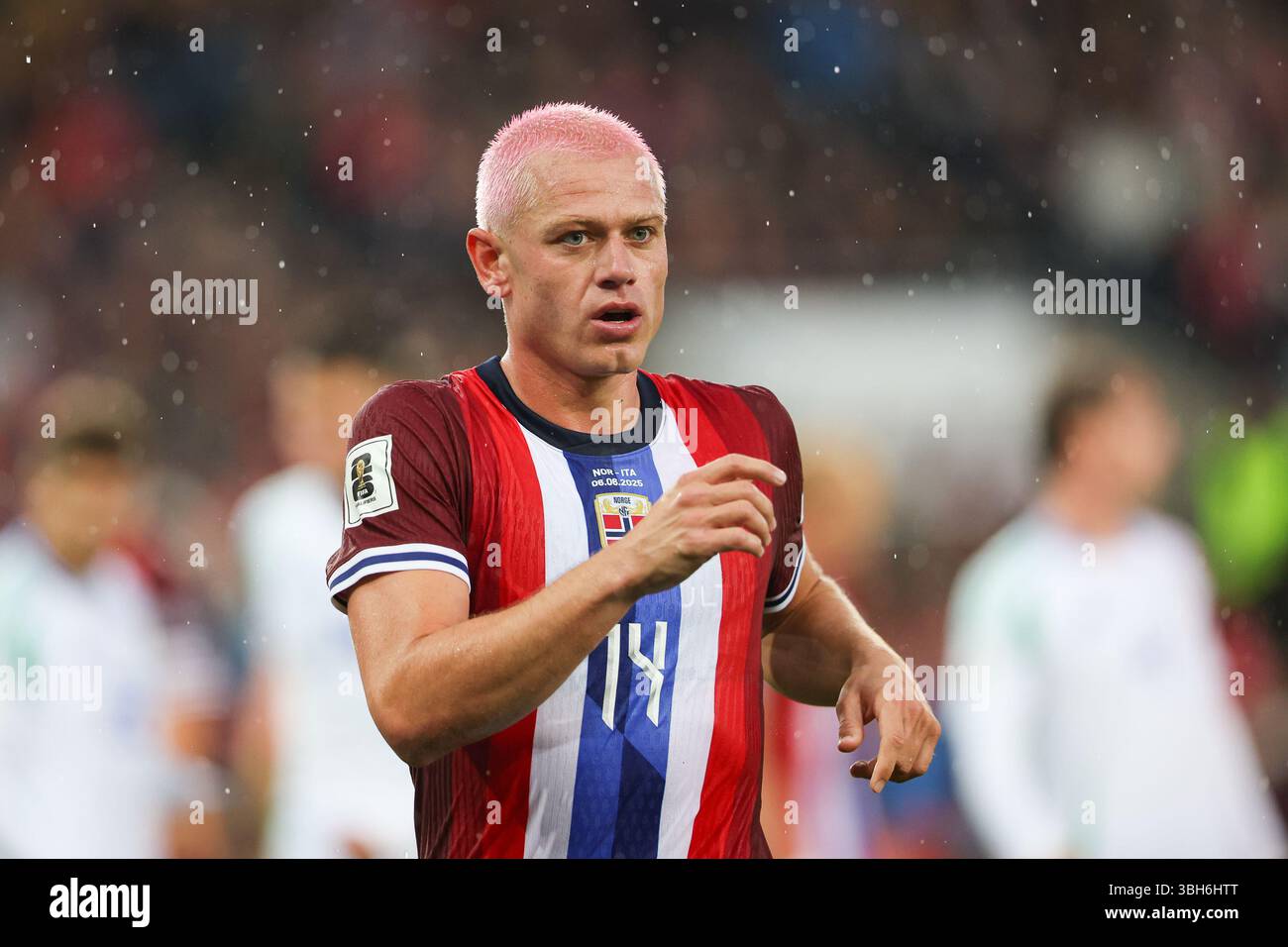 Oslo, Pologne. 06 juin 2025. Julian Ryerson de Norvège vu lors du match de football des qualifications de la Coupe du monde d'Europe 2026 entre la Norvège et l'Italie au stade Ullevaal (Oslo). Score final ; Norvège 3 :0 Italie. Crédit : SOPA images Limited/Alamy Live News Banque D'Images