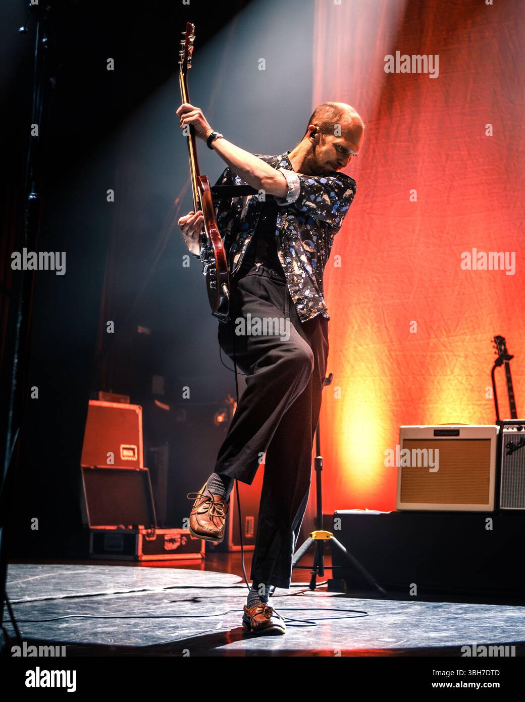 Razorlight se produisant en direct à O2 Guildhall Southampton le 26 avril 2025. Banque D'Images