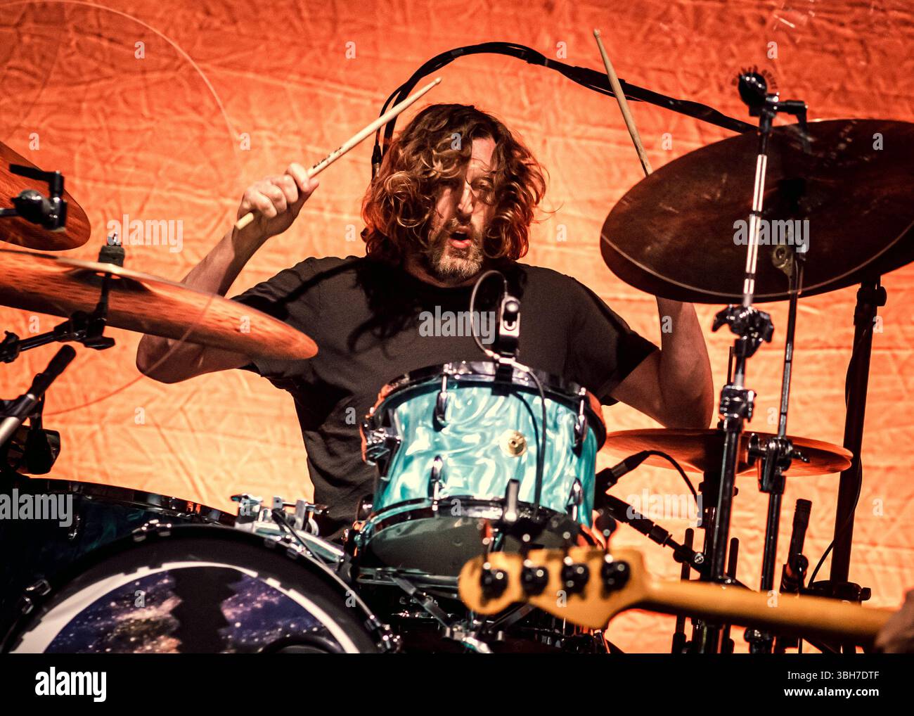 Razorlight se produisant en direct à O2 Guildhall Southampton le 26 avril 2025. Banque D'Images