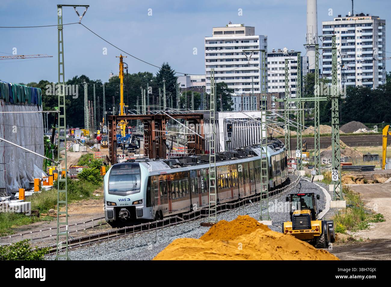 Reconstruction et agrandissement de la ligne de chemin de fer Emmerich-Oberhausen, trois voies, dont 47 ponts, seront nouvellement construites ou adaptées, inc Banque D'Images