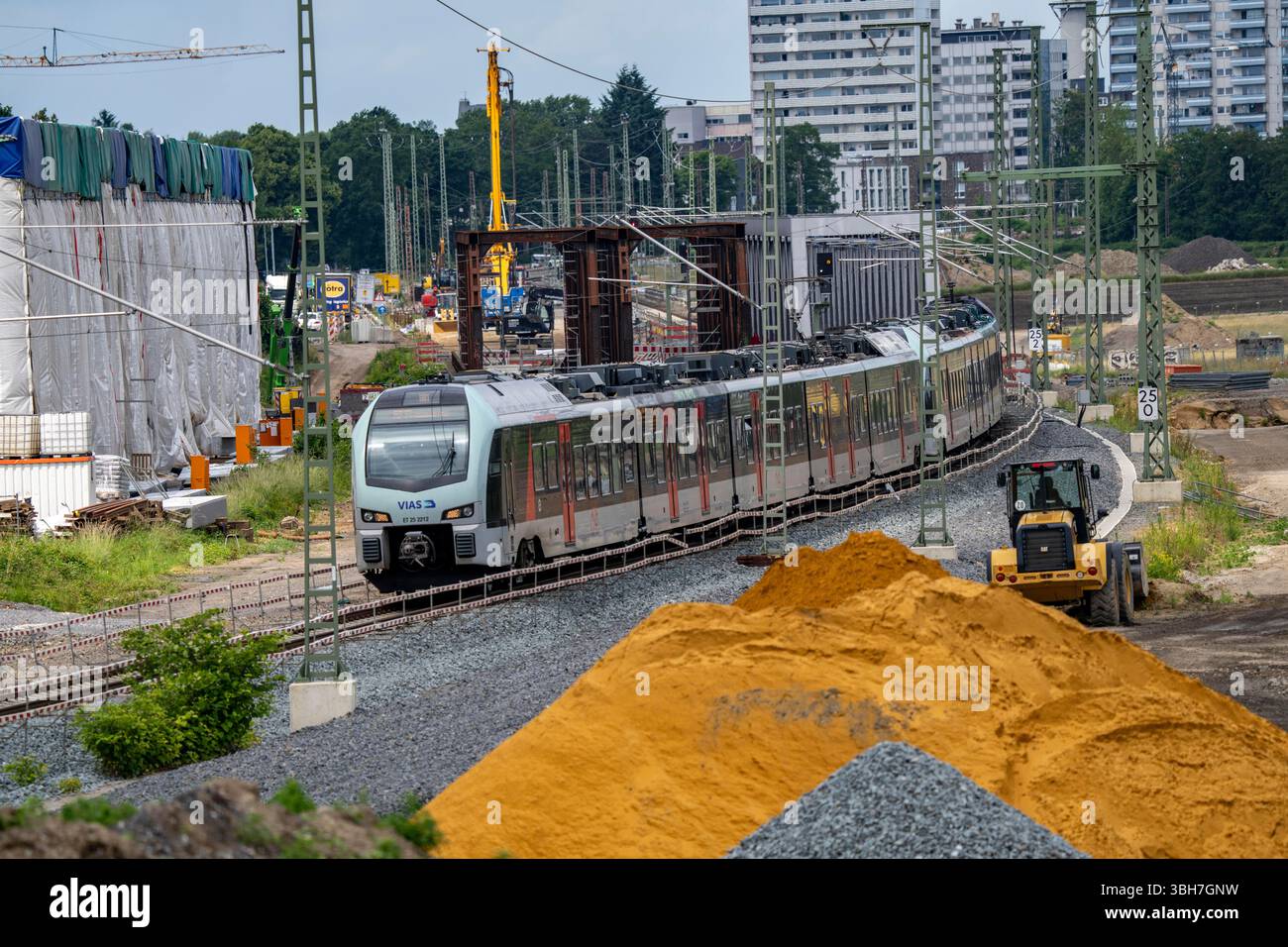Reconstruction et agrandissement de la ligne de chemin de fer Emmerich-Oberhausen, trois voies, dont 47 ponts, seront nouvellement construites ou adaptées, inc Banque D'Images