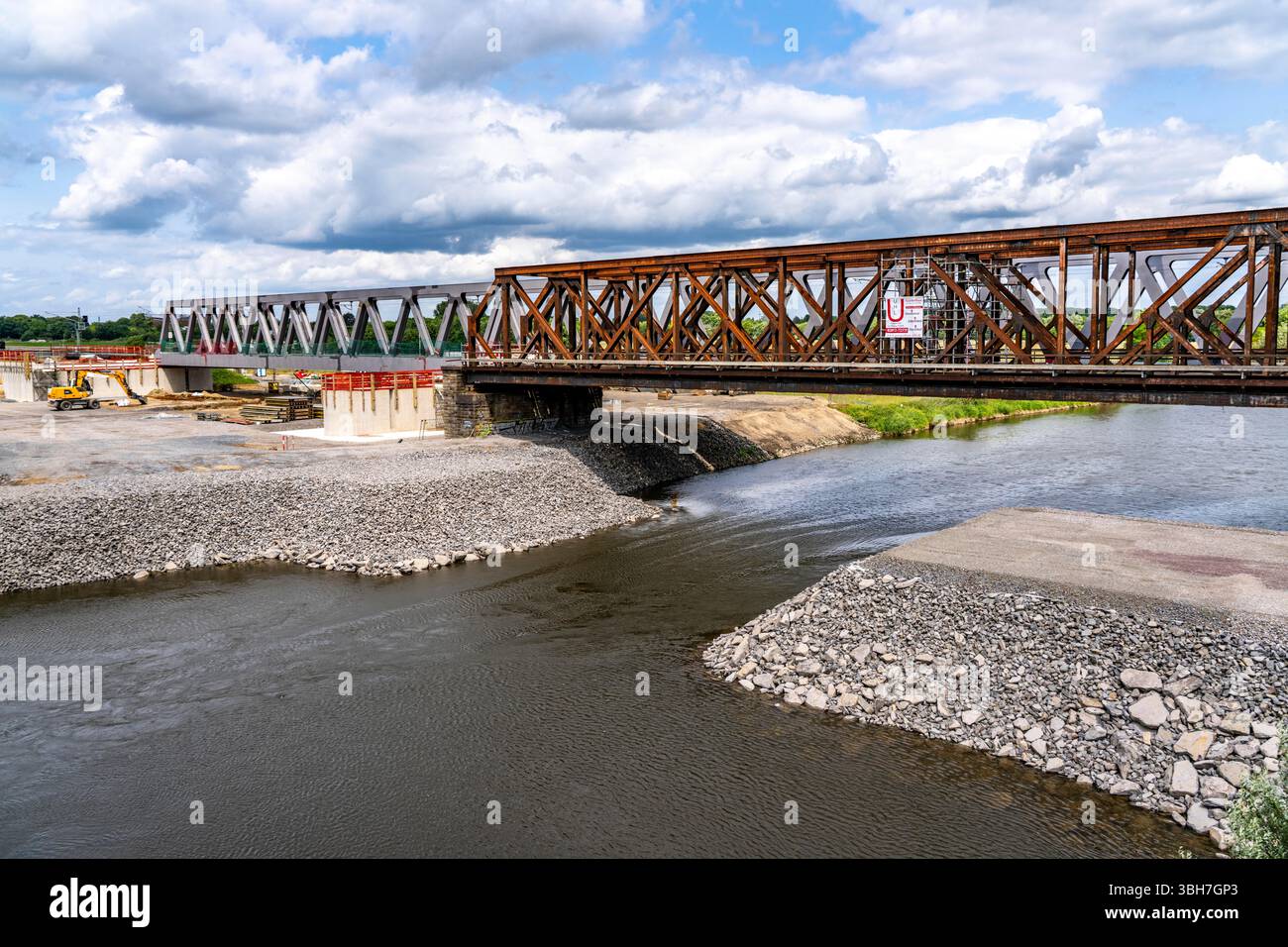 Reconstruction et agrandissement de la ligne de chemin de fer Emmerich-Oberhausen, trois voies, dont 47 ponts, seront nouvellement construites ou adaptées, inc Banque D'Images