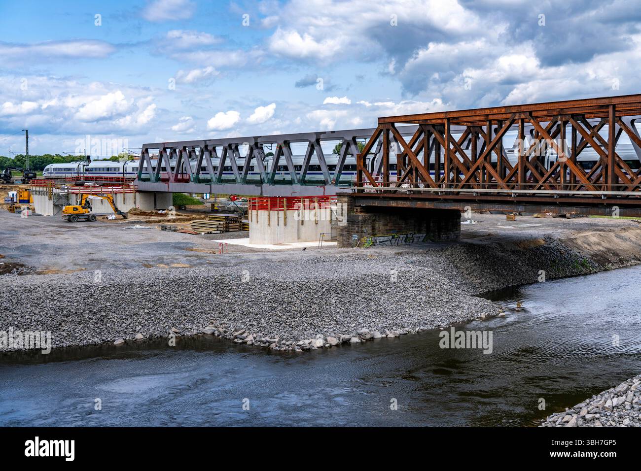 Reconstruction et agrandissement de la ligne de chemin de fer Emmerich-Oberhausen, trois voies, dont 47 ponts, seront nouvellement construites ou adaptées, inc Banque D'Images