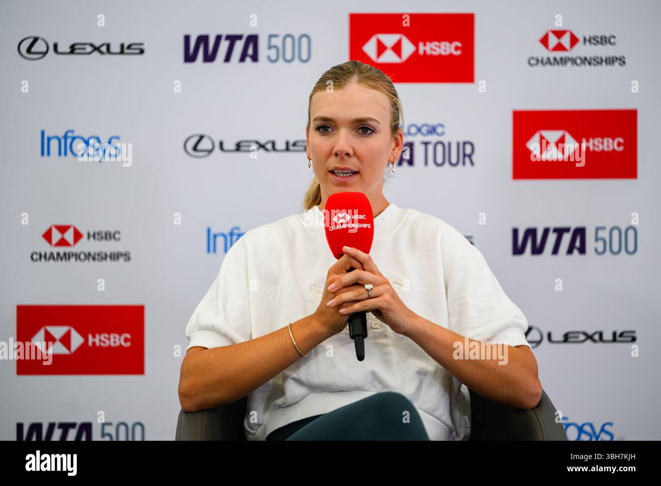 LONDRES, ROYAUME-UNI juin 08 : Katie Charlotte Boulter (GBR) en conférence de presse lors du match de qualification le deuxième jour des Championnats HSBC 2025 au Queen's Club le dimanche 08 juin 2025 à LONDRES, ROYAUME-UNI. Crédit : Taka Wu/Alamy Live News Banque D'Images
