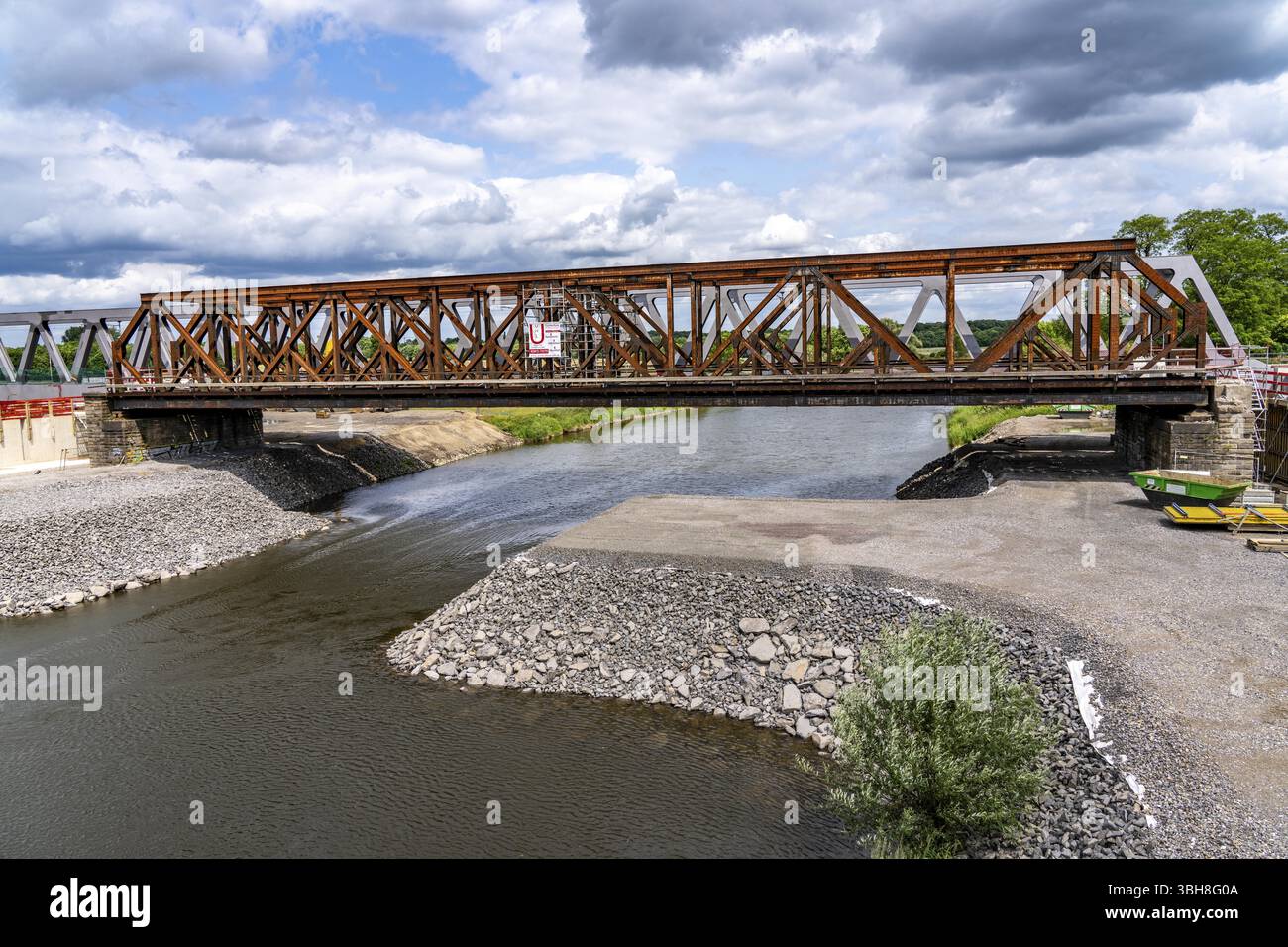 Reconstruction, extension de la ligne de chemin de fer Emmerich-Oberhausen, trois voies, dont 47 ponts neufs ou adaptés, voici la nouvelle construction de rai Banque D'Images