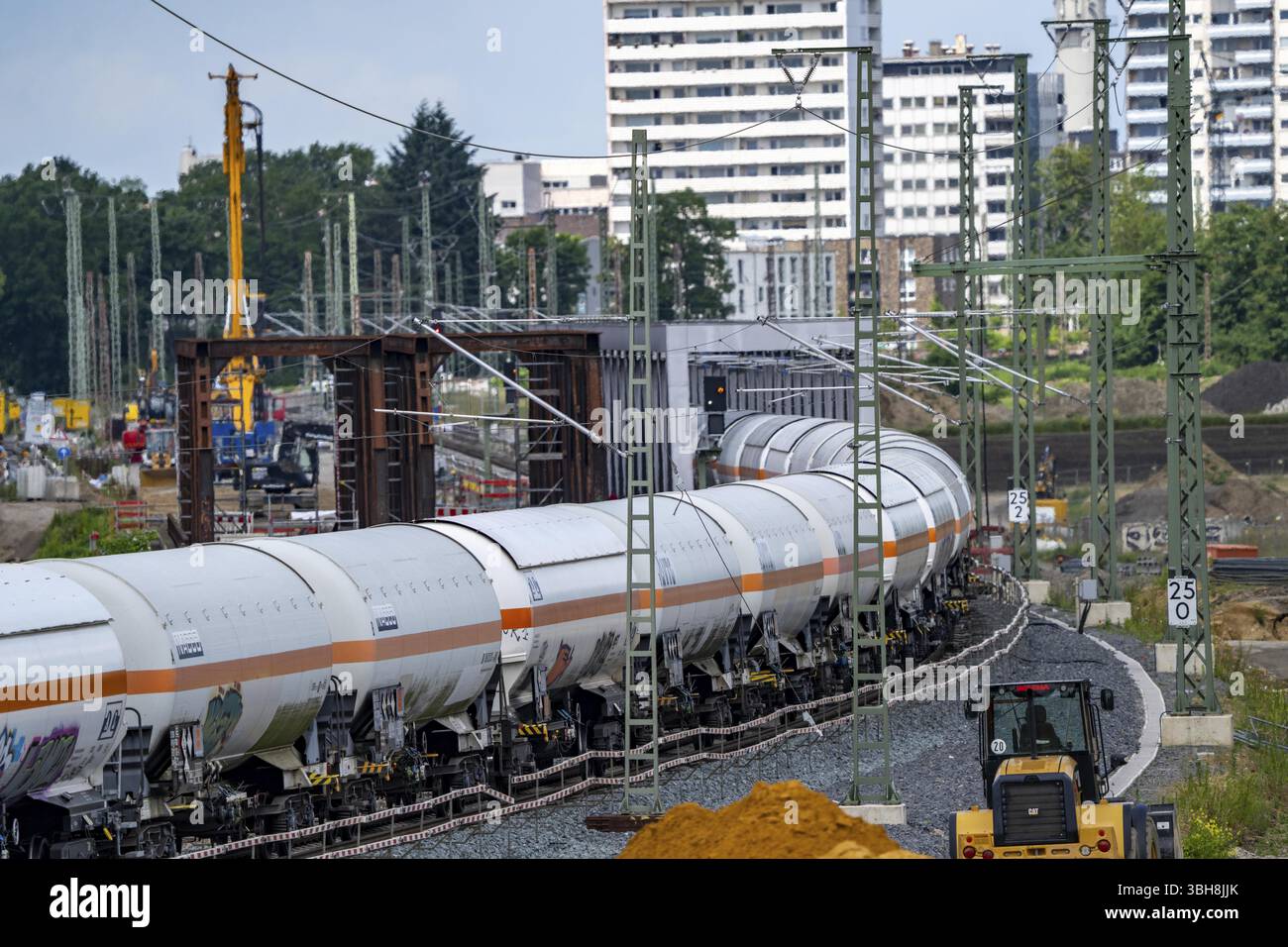Reconstruction, extension de la ligne de chemin de fer Emmerich-Oberhausen, trois voies, dont 47 ponts neufs ou adaptés, voici la nouvelle construction de rai Banque D'Images