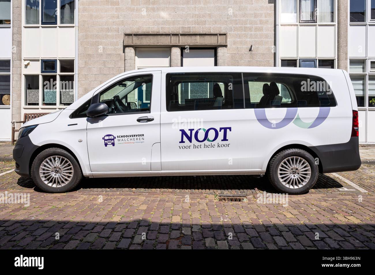 Noot Mercedes-Benz Vito minibus Banque D'Images