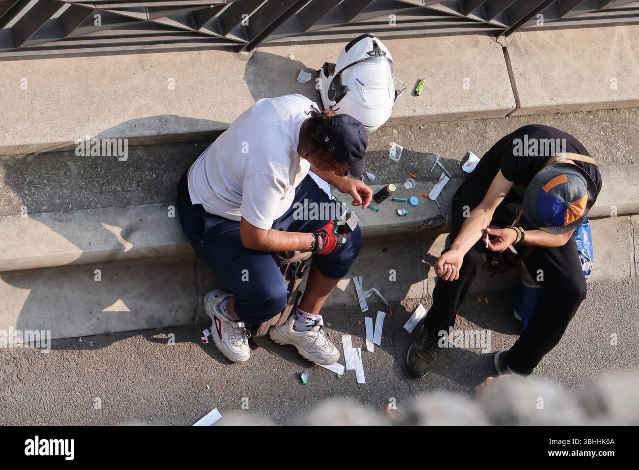 Marseille, France. 09 juin 2025. Consommation de drogues à Marseille par injection dans la rue - 09/06/2025 - France/Provence-Alpes-Côte d'Azur/Marseille - Gilles Bader/le Pictorium crédit : LE Pictorium/Alamy Live News Banque D'Images