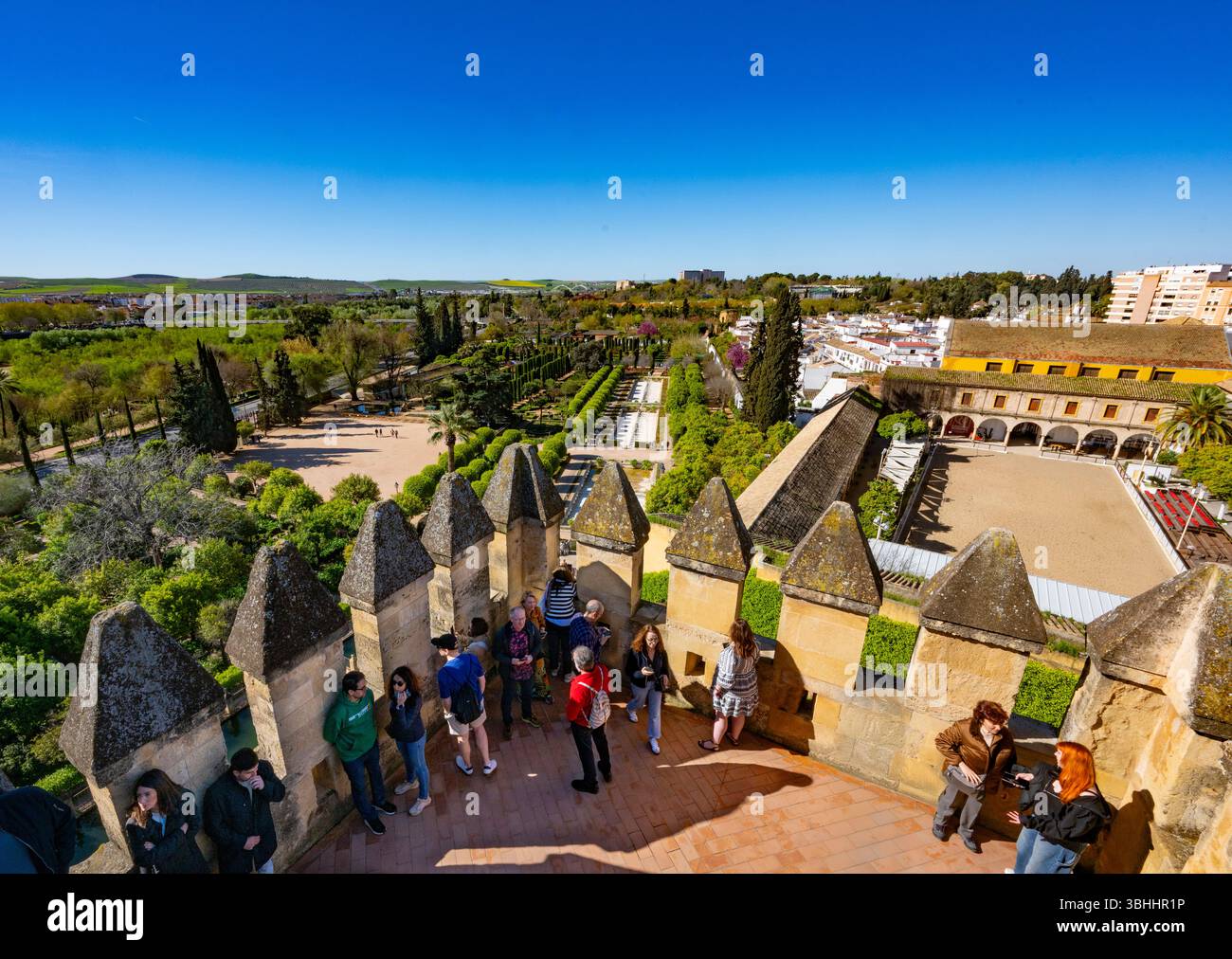 Vue sur les jardins et les étangs de l'Alcazar image capturée à Cordoue, Andalousie, Espagne Banque D'Images
