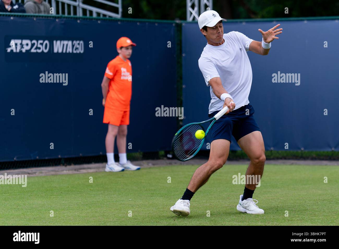 ROSMALEN, PAYS-BAS - 10 JUIN : Mackenzie McDonald des États-Unis d'Amérique en action lors de la deuxième journée des Championnats Libema Open Grass court 2025 à Autotron le 10 juin 2025 à Rosmalen, pays-Bas. (Photo de Joris Verwijst/Orange Pictures) Banque D'Images