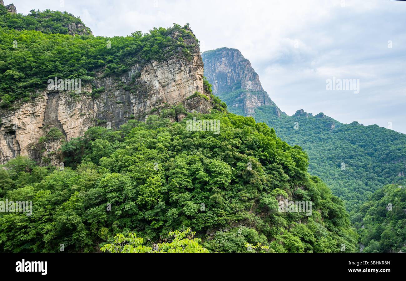 Paysage montagneux de Lingshan (灵山) zone pittoresque à l'ouest de la ville Pékin, Chine. Banque D'Images