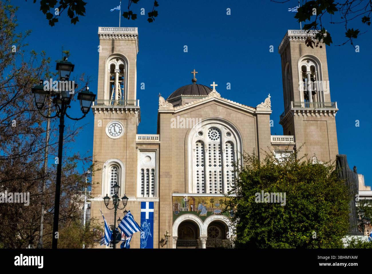 La Sainte église métropolitaine de l'Annonciation à la Vierge Marie sur la place Mitropoleos, Athènes, Grèce. Banque D'Images