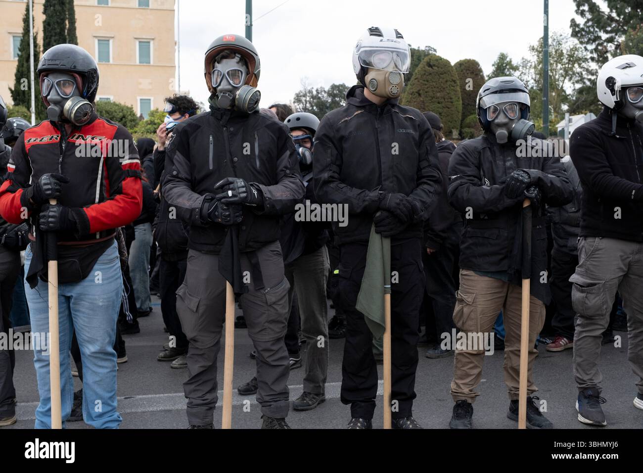 Les manifestants se rassemblent devant le Parlement sur la place Syntagma, Athènes, Grèce Banque D'Images