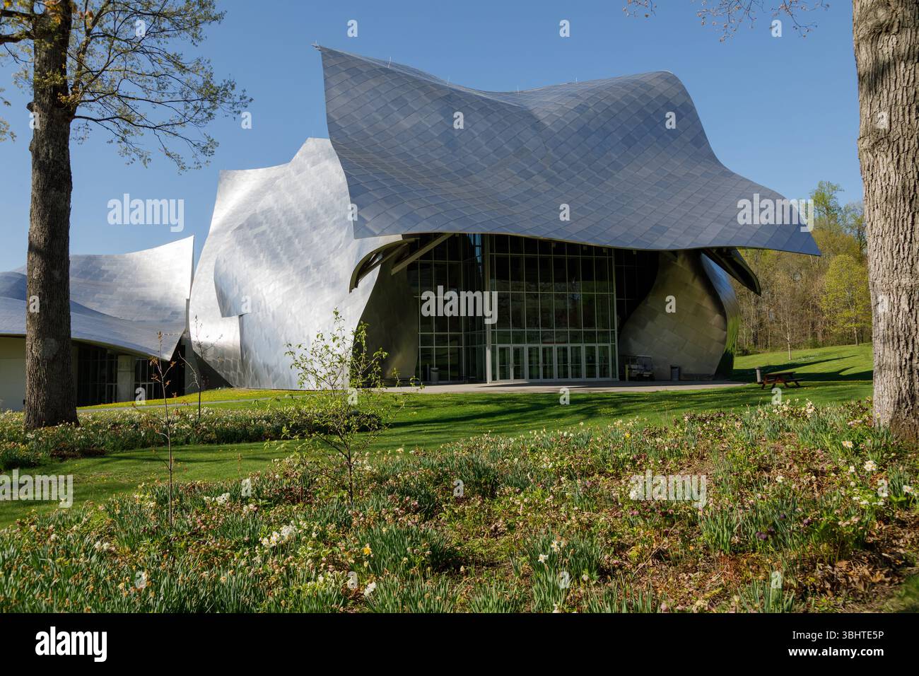 Frank Gehry a conçu le Richard B. Fisher Center for the Performing Arts, Bard College, Annandale-on-Hudson, dans l'État de New York. Banque D'Images