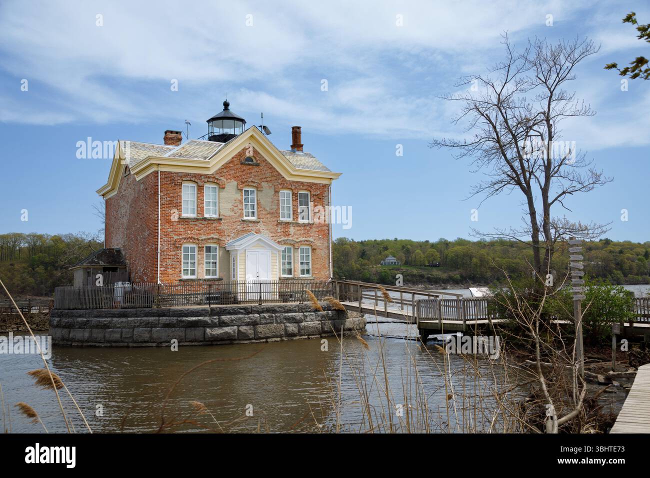 Le phare de 1869 marque l'entrée du port de Saugerties sur le ruisseau Esopus. État de New York, États-Unis. Banque D'Images