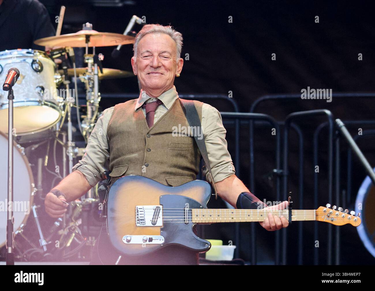 Berlin, Allemagne. 11 juin 2025. Bruce Springsteen et le E Street Band jouent au stade olympique pour la tournée européenne 2025. Crédit : Annette Riedl/dpa/Alamy Live News Banque D'Images