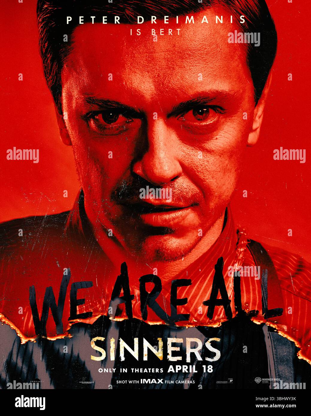 Sinners (2025) réalisé par Ryan Coogler et mettant en vedette Peter Dreimanis dans le rôle de Bert. Situé dans le Mississippi 1932, les frères jumeaux retournent dans leur ville natale en espérant un nouveau départ, seulement pour faire face à un mal surnaturel qui menace leur communauté. Affiche de personnage AMÉRICAINE À USAGE ÉDITORIAL EXCLUSIF. Crédit : BFA / Warner Bros Banque D'Images