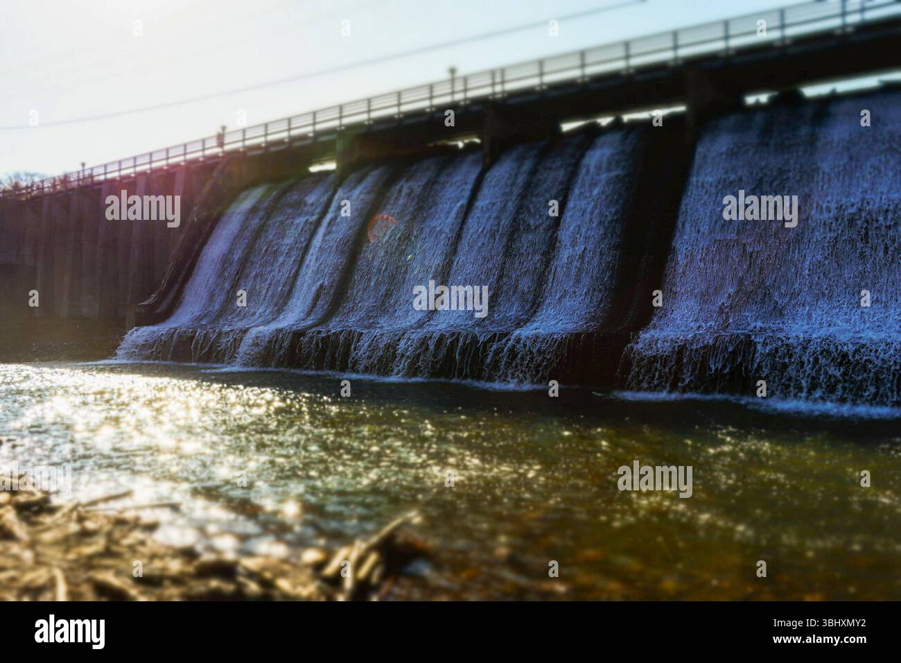 Le barrage du lac Junaluska dans le lac Junaluska, Caroline du Nord. Banque D'Images