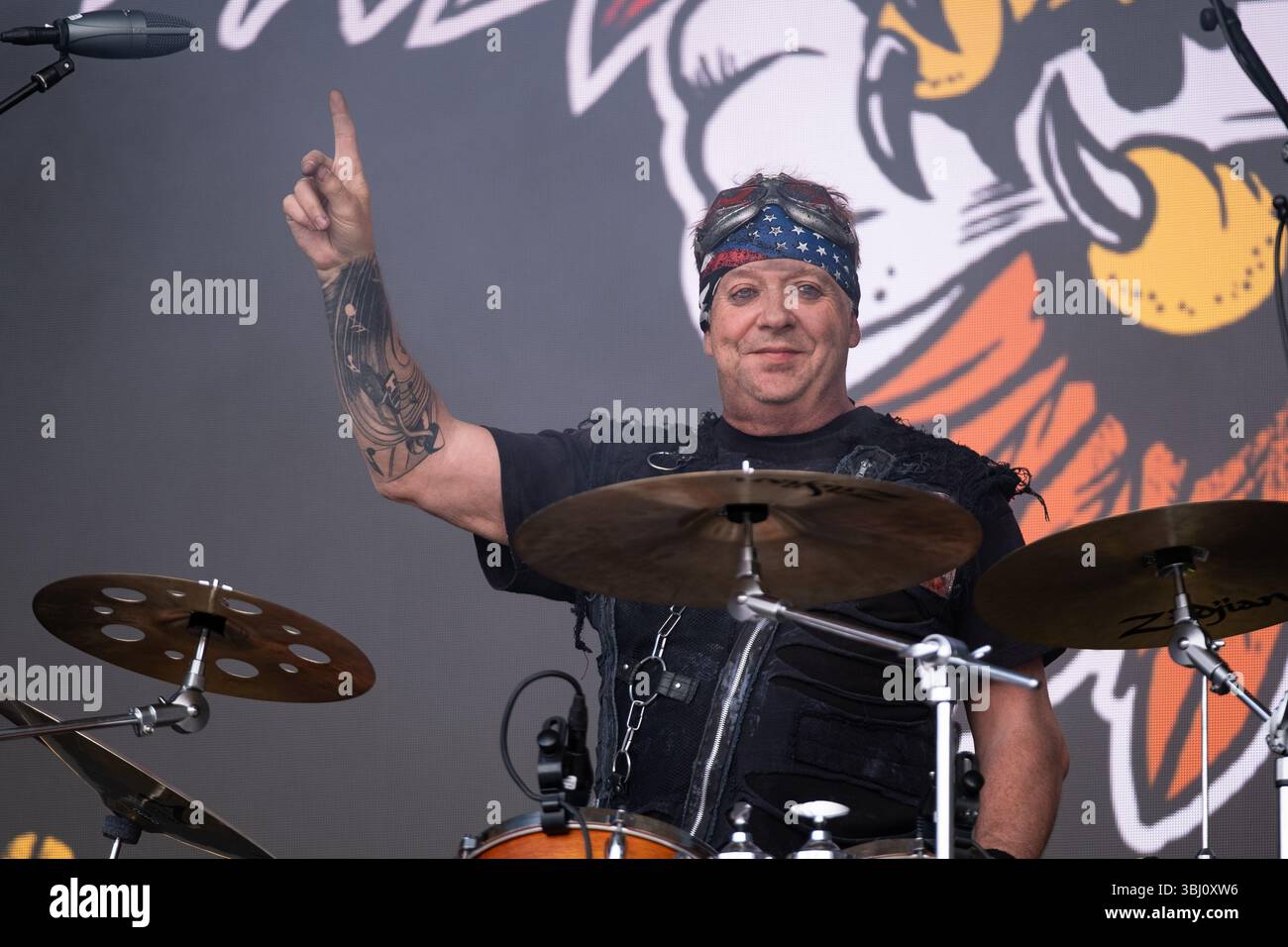 Trondheim, Norvège. 05th, juin 2025. Le groupe norvégien de glam rock Wig Wam donne un concert live lors du festival de musique norvégien Neon Festival 2025 à Trondheim. Ici Drummer Sporty est vu en direct sur scène. Banque D'Images