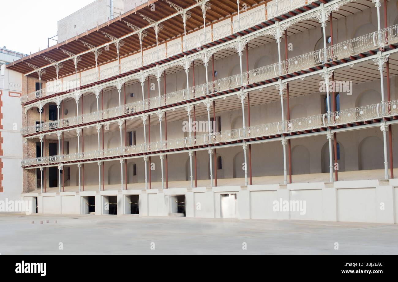 Le site Beti Jai est le dernier fronton de pelote basque du XIXe siècle à Madrid. Il a été déclaré bien de interés Cultural le 27 janvier 2011 et Banque D'Images