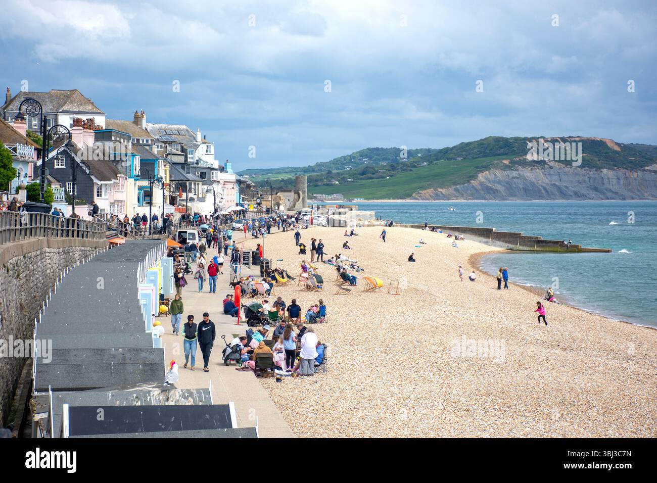 Sandy Beach, Lyme Regis, Dorset, Angleterre, Royaume-Uni Banque D'Images