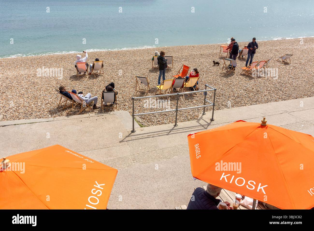 Plage et promemade, Marine Parade, Sandy Beach, Lyme Regis, Dorset, Angleterre, Royaume-Uni Banque D'Images