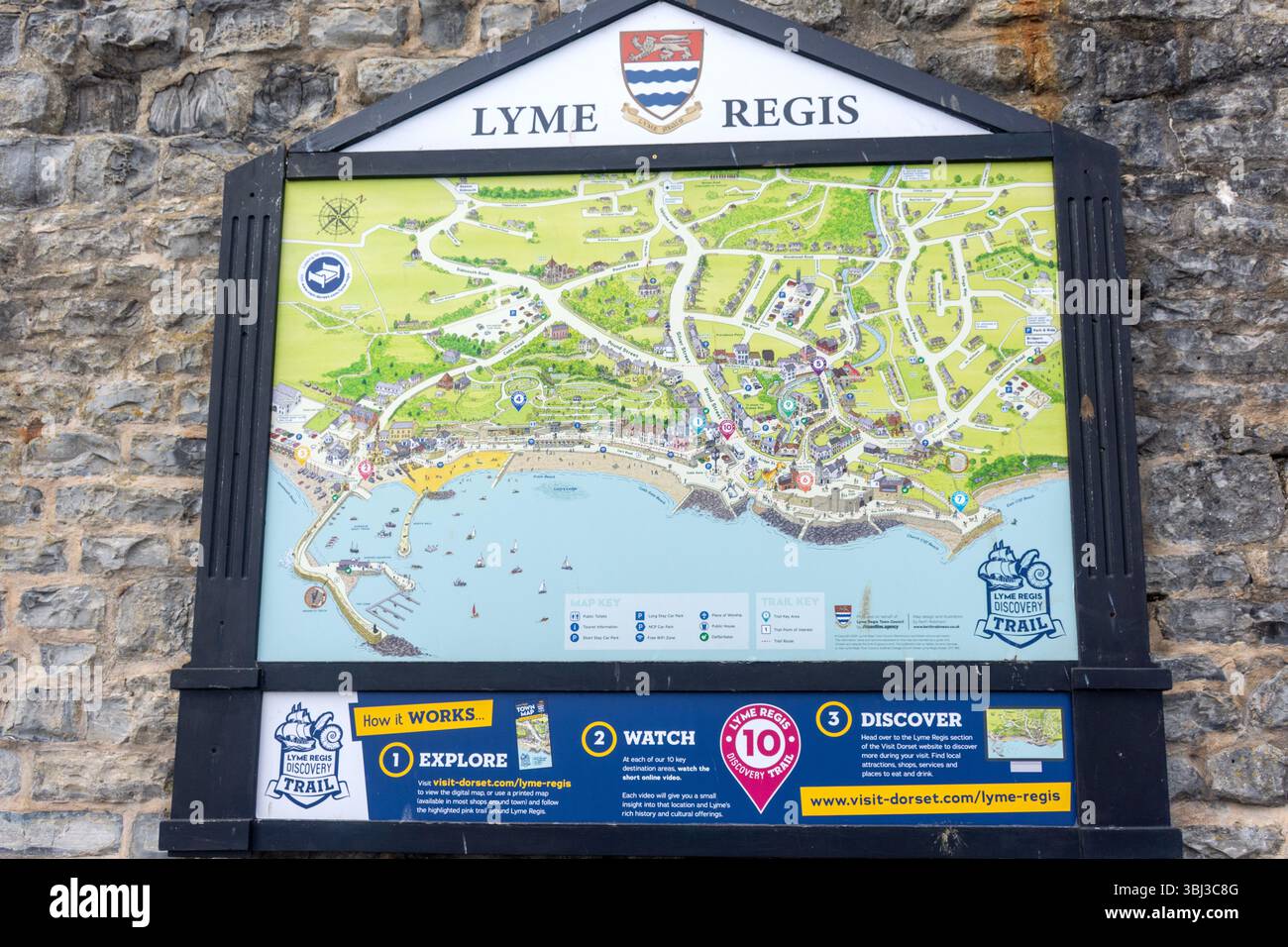 Carte découverte de Lyme Regis, Marine Parade, Sandy Beach, Lyme Regis, Dorset, Angleterre, Royaume-Uni Banque D'Images