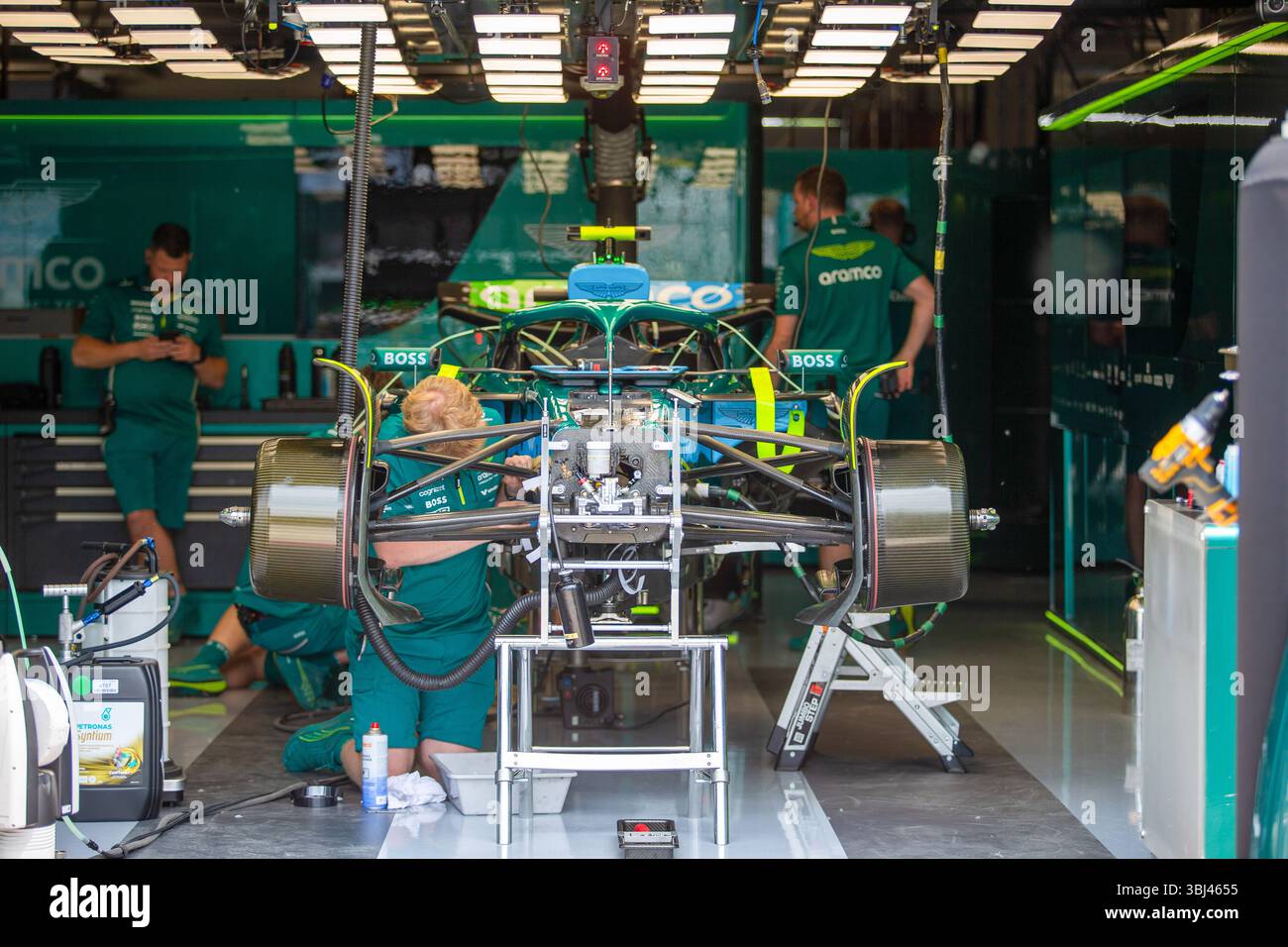 Aston Martin Aramco F1 Team garage pendant le Grand Prix Pirelli de formule 1, Canada. , . 2025, Montréal, Québec, Canada, du 12 au 15 juin - Round 10 des 24 Championnats du monde F1 2025 (photo par Alessio de Marco/Sipa USA) crédit : Sipa USA/Alamy Live News Banque D'Images